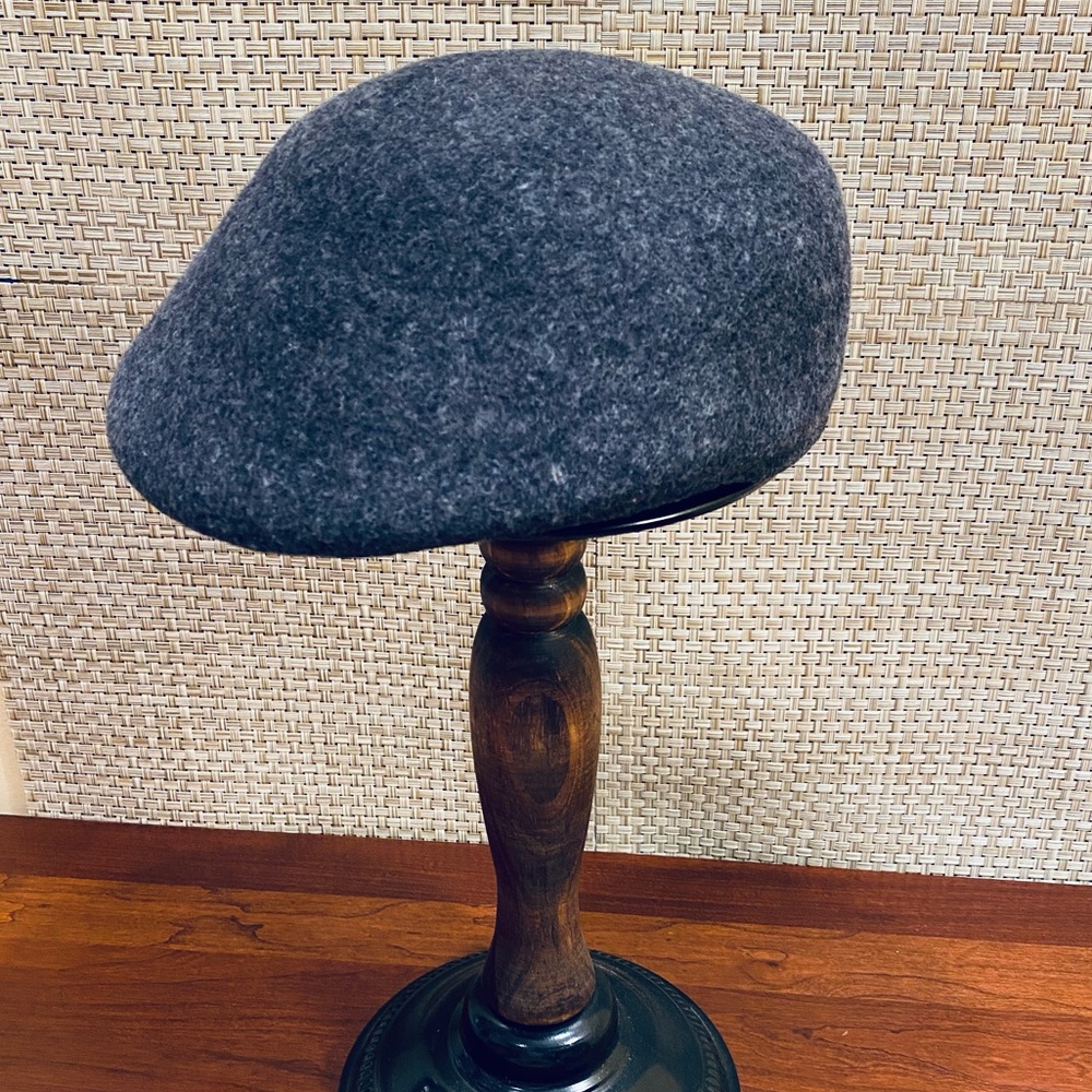 Hpnwot Gray 100% Wool Rounded Flat Cap S/M - image 1